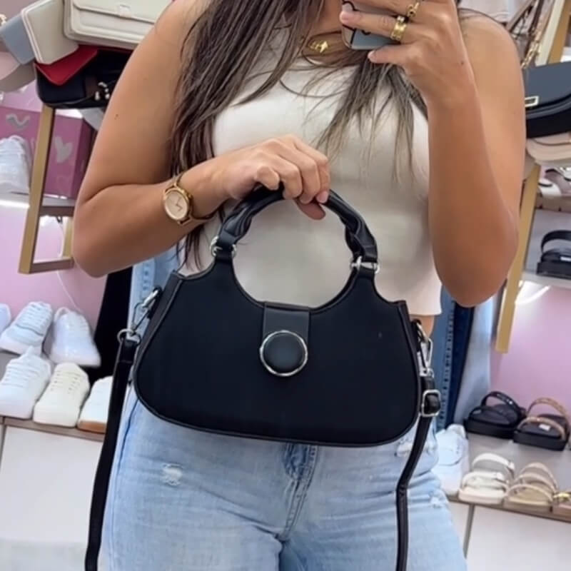 Cartera Negra con Broche