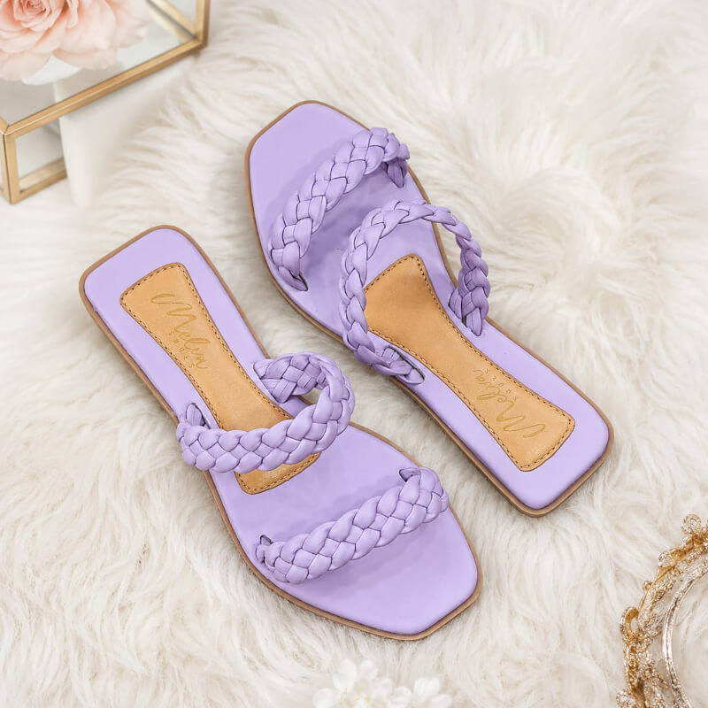 Sandalias Bajas Lila con Dos Tiras Trenzadas
