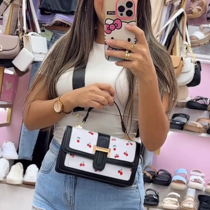 Cartera Blanco con Negro Cherry