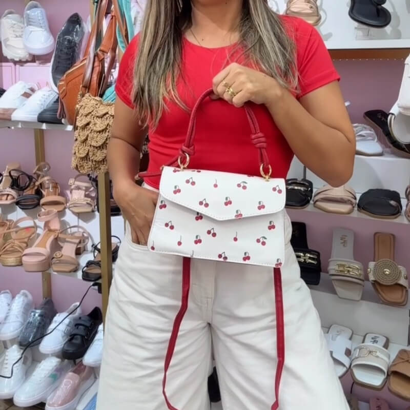Cartera Blanca con Rojo Cherry