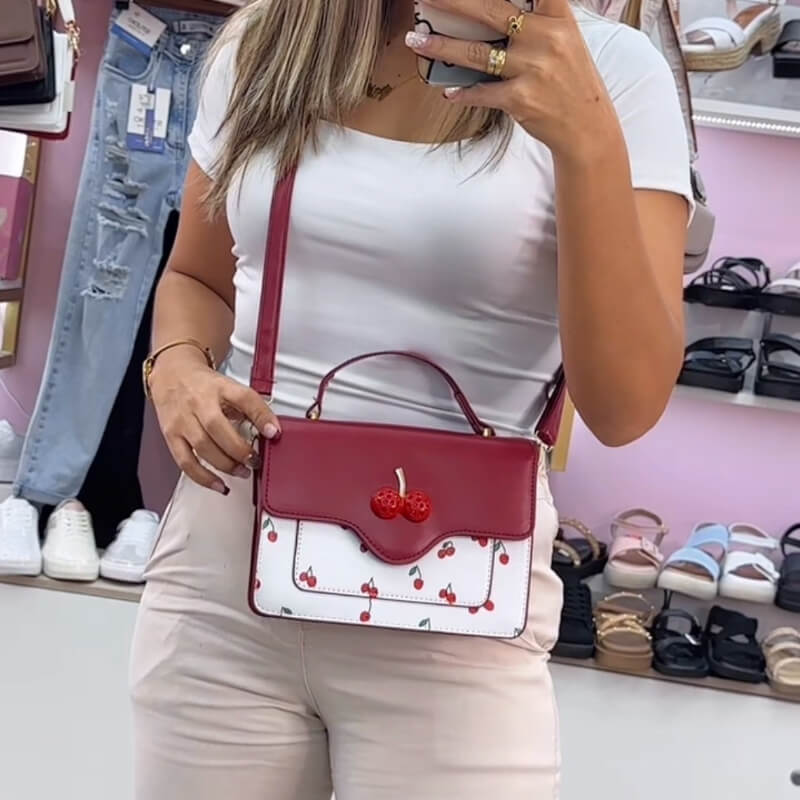 Cartera Blanca y Roja Cherry