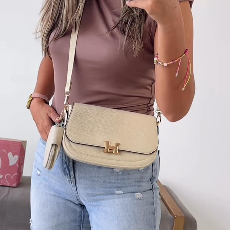 Cartera Beige Detalles Dorados