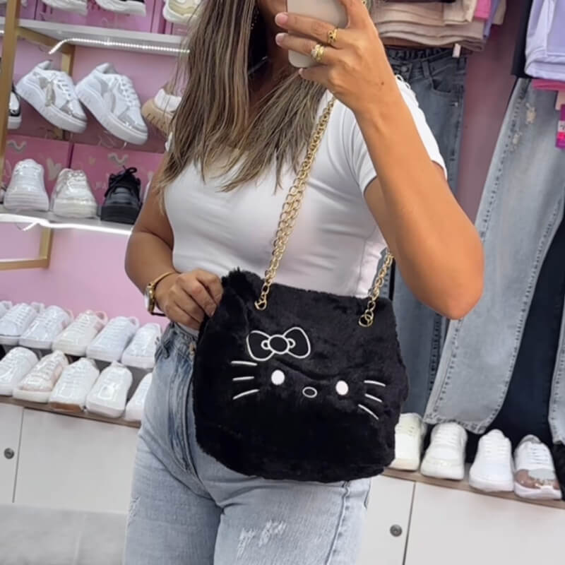Cartera Hello Kitty Peluchina Negra