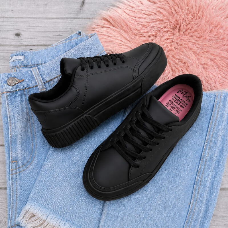 Sneaker Negro