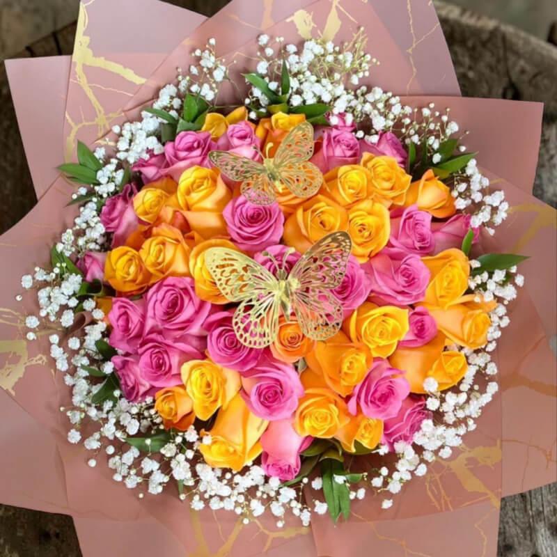 AMANECER RADIANTE | Rosas Bicolor & Mariposas de Oro