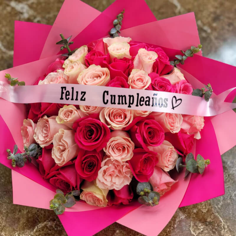 CELEBRACIÓN ROSA | Bouquet de Rosas & Eucalipto