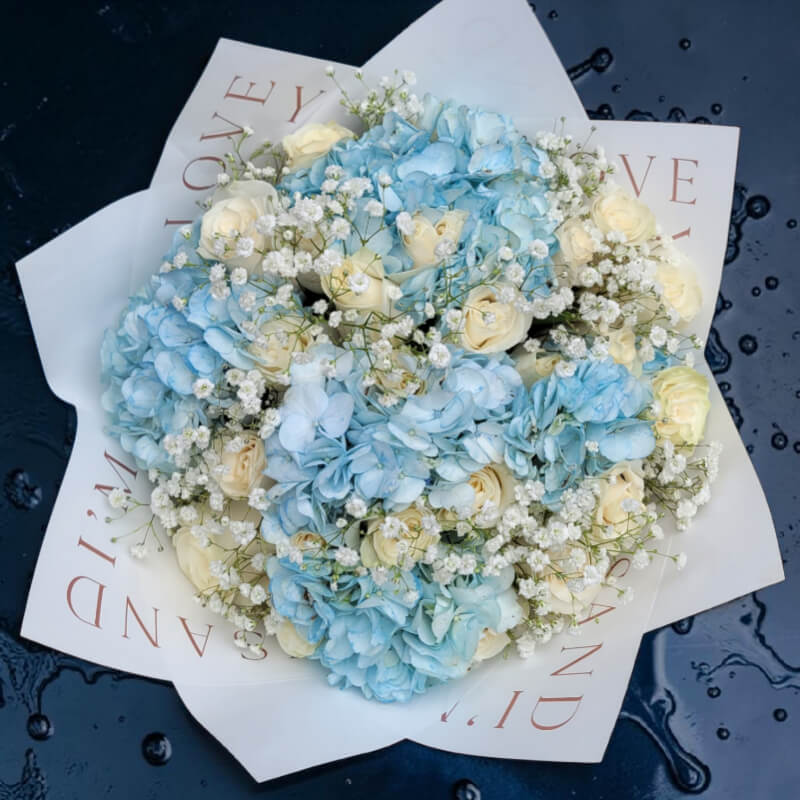 CIELO DE CRISTAL | Hortensias & Mini Rosas
