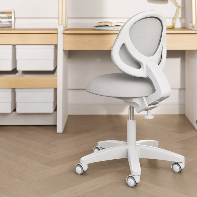 Silla ergonómica giratoria con ruedas