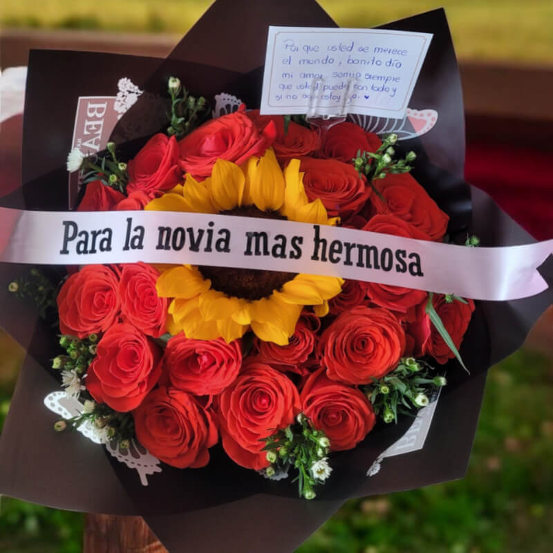 SOL DE MI VIDA | Girasol Central & Rosas Luxury