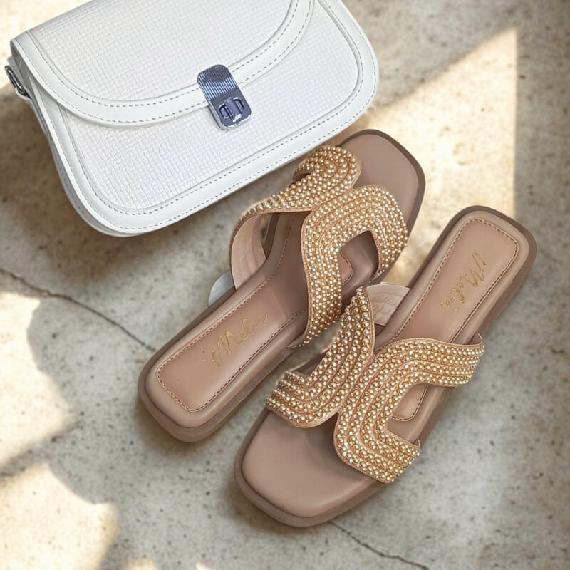 Sandalia Baja Camel con Perlas y Brillos