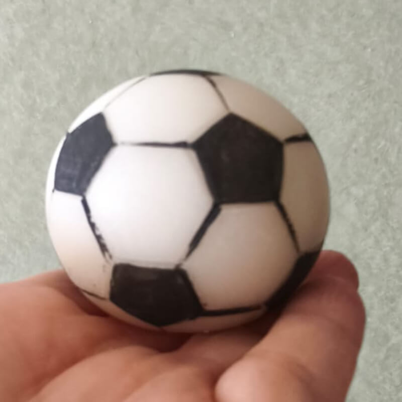 Molde de silicona con diseño Balón de Futbol para uso en Velas, Jabones, resina, chocolate o yeso, alimentos.