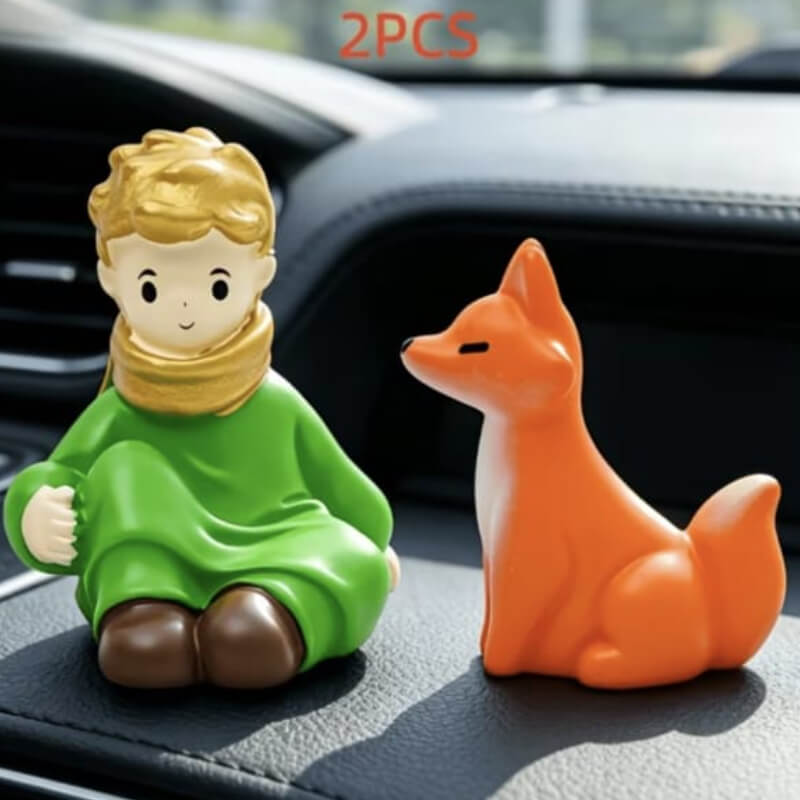 Combo de moldes elaborado en silicona con diseño del Principito y el Zorro para uso en chocolate, velas, jabones.
