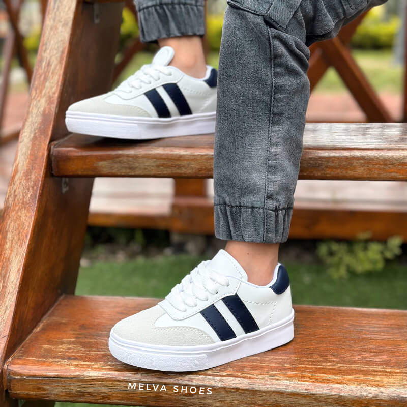 Sneakers de Niño Blancos y Azul Marino
