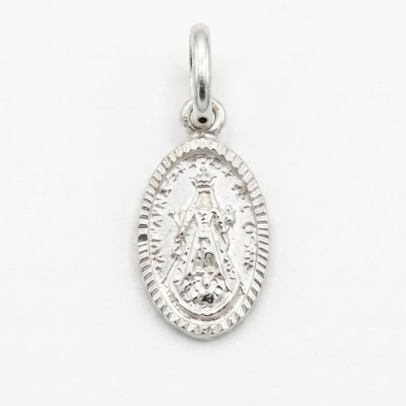 Dije Medalla Virgen del Cisne de Plata 925 - Joya Religiosa Fina, Protección y Fe