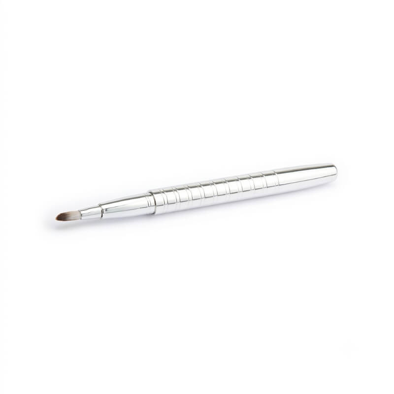 Brocha Retráctil Profesional para Delinear Labios - Precisión y Portabilidad
