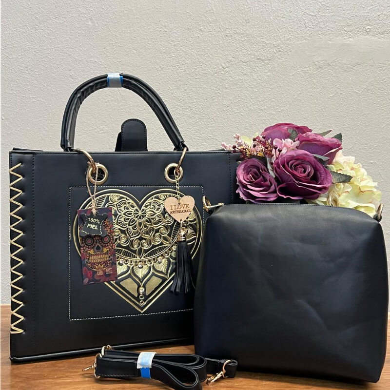 Bolso en piel corte vacuno incluye cosmetiquera y correa