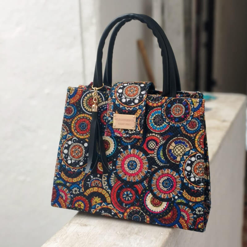 Bolso artesanal colores mexicanos incluye correa