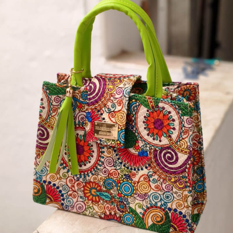 Bolso artesanal colores mexicanos incluye correa