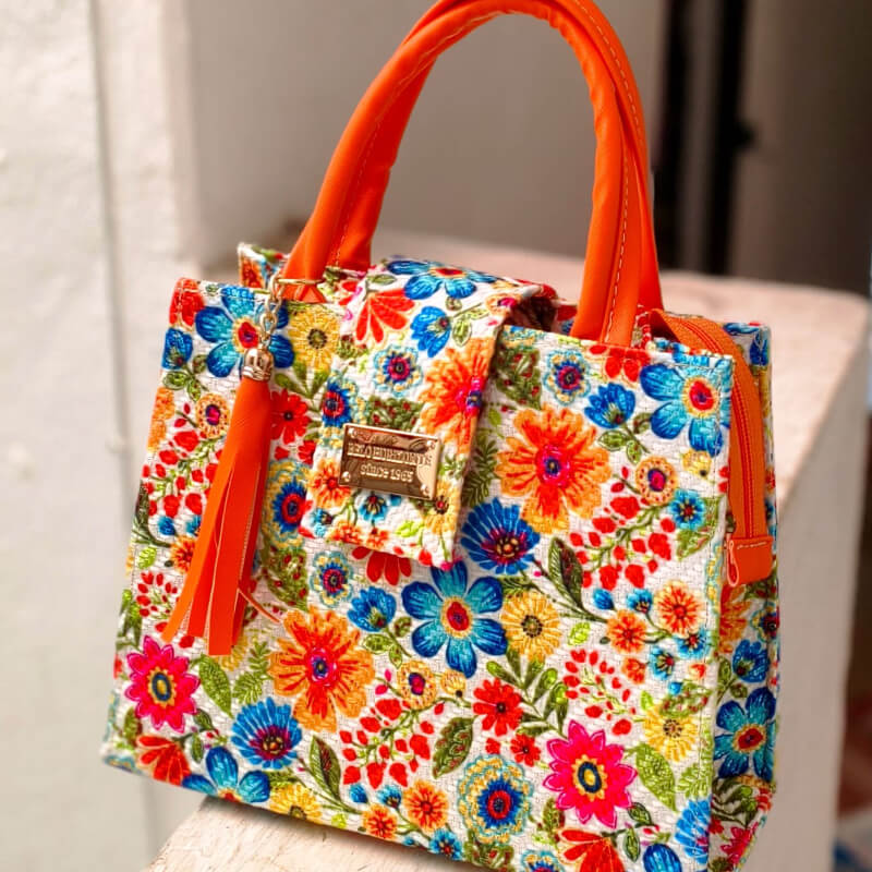 Bolso artesanal colores mexicanos incluye correa