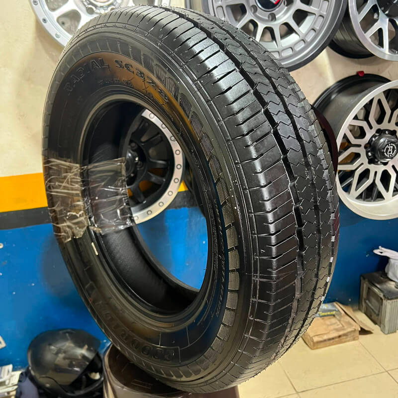 LLANTA GOODRIDE SC328 215/70 R16C 6 PR 108/106T