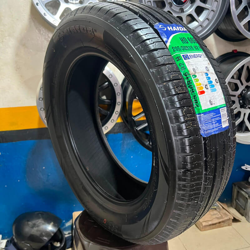 LLANTA HAIDA HD 668 205/60 R16 92H