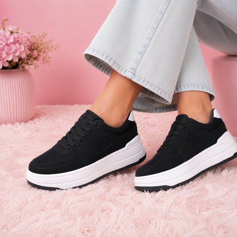 Sneakers Negro con Suela Blanca