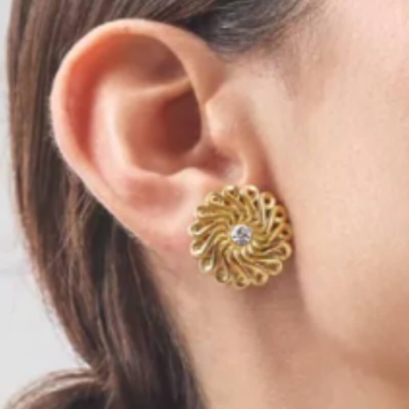Aretes Amira Doré Yanbal para Mujer | Brillo, Elegancia y Sofisticación