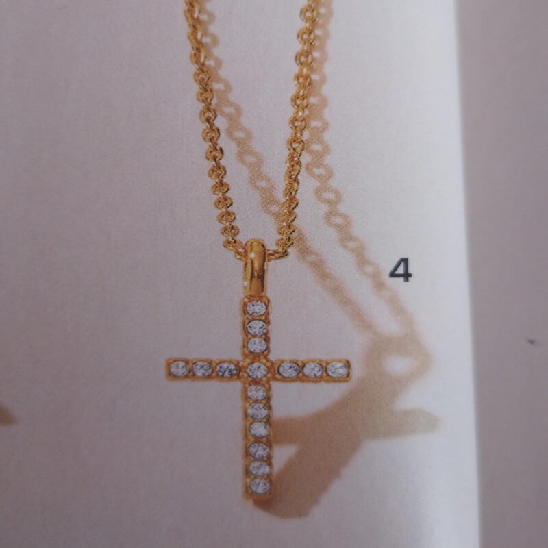 Collar Cruz Dorezzi Yanbal para Mujer | Fe y Brillo que Te Acompañan