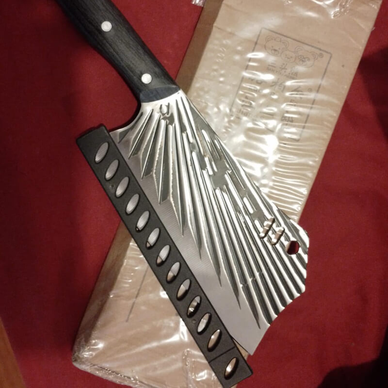 Cuchillo Multifuncional con Funda Protectora | Precisión, Estilo y Durabilidad en tu Cocina